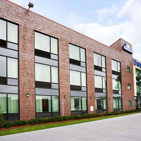 Days Inn Bronx New York Kültér fotó